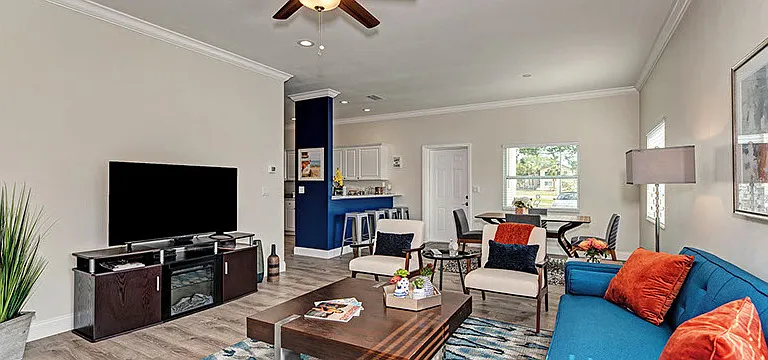 380 E Ann St #111 — Photo 2