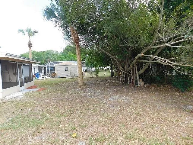 612 Shamrock Blvd — Photo 19