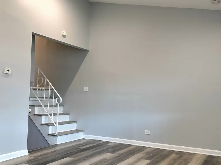 11540 S Peoria St — Photo 5