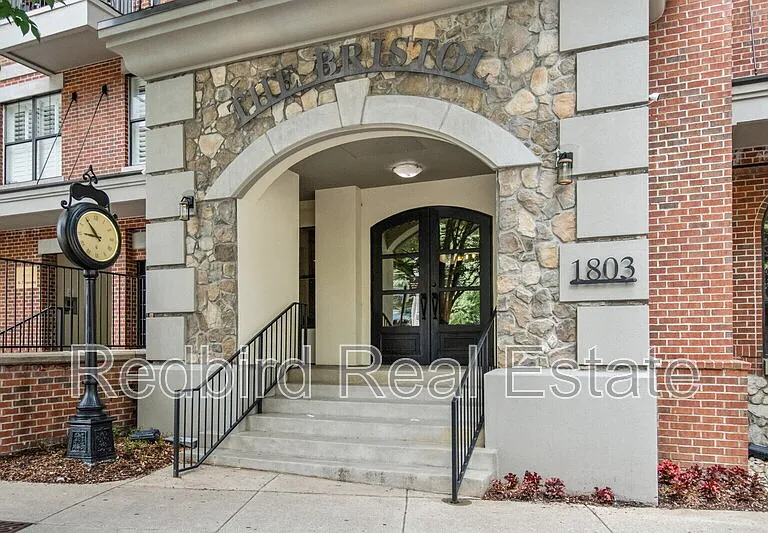 1803 Broadway #211 — Photo 1