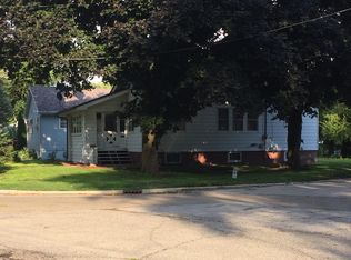 1928 Main St, Peru, IL 61354