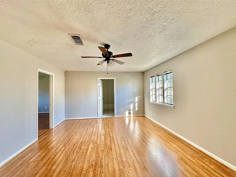 2818 Stoney Wood Dr — Photo 18