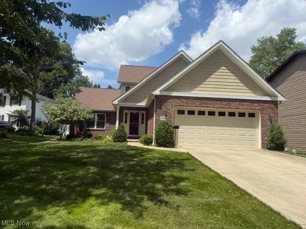 6066 Wilderness Ln, Cleveland, OH 44130
