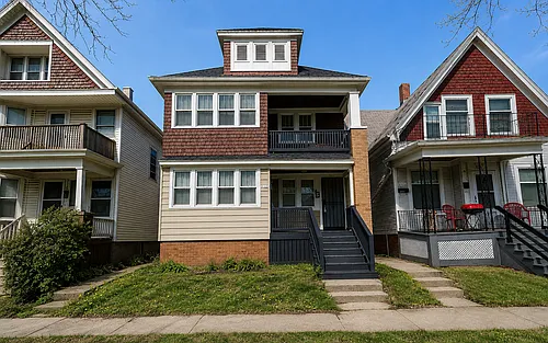 3151 N 11th St Photo 1