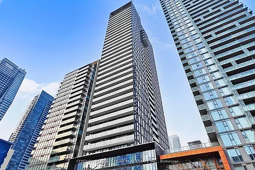 28 Wellesley St E Photo 1