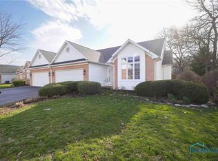 550 Deer Lake Dr #U-30, Findlay, OH 45840