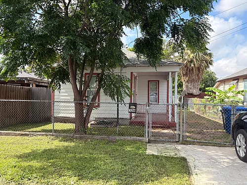326 Grenet St Photo 1