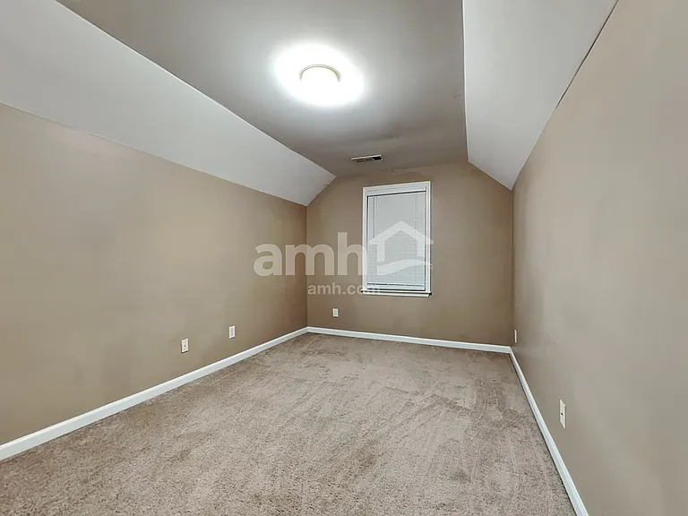 275 Beckenham Walk Dr — Photo 24
