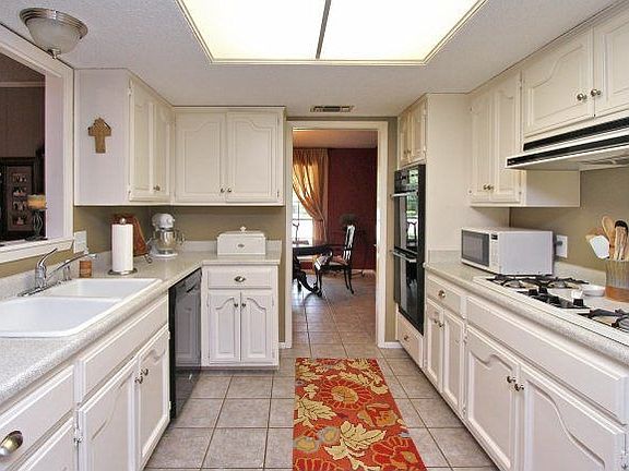 4th image of 1203 Timber Bay St