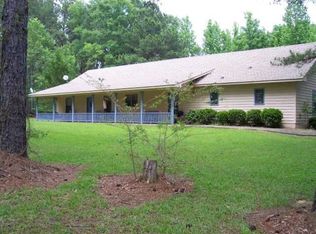 2136 Upton Rd, Crystal Springs, MS 39059