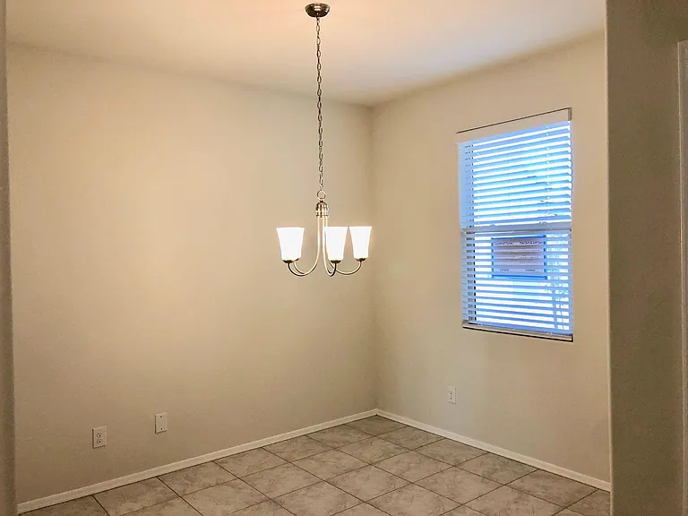 11723 E Marigold Ln — Photo 5