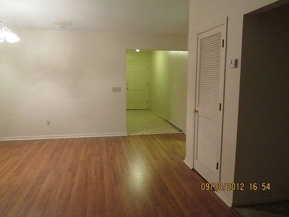 Dining area and front hall