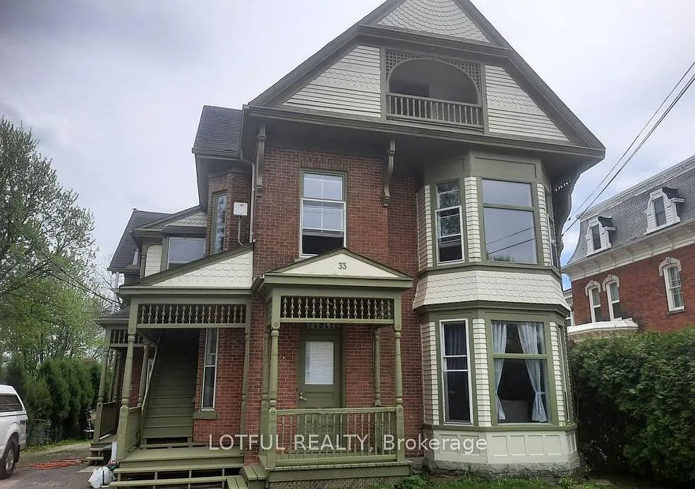 33 Lakeshore Dr — Photo 1