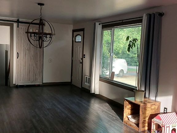 4th image of 1707 Lakewood Road