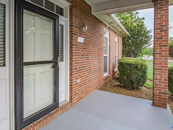 3rd image of 135 Park Meadow Dr