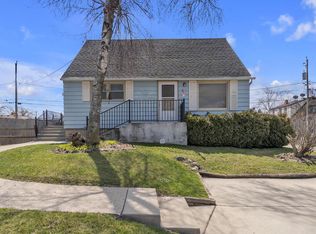 1427 Enos Ave, Racine, WI 53403