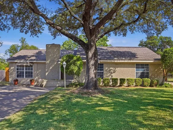 3520 South Dr, Fort Worth, TX 76109