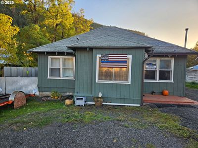 409 N Main St, Klickitat, WA, 98628