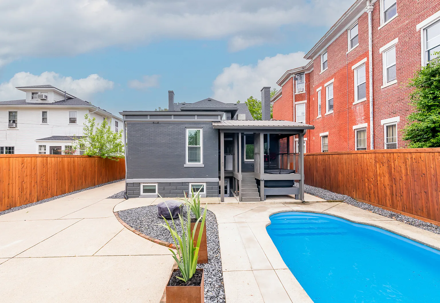 1801 Edenside Ave — Photo 1