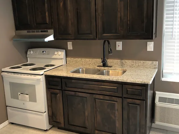 1111 Zauk Ave #2, Dumas, TX 79029