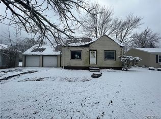 2760 Niagara Rd, Niagara Falls, NY 14304