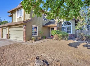 8010 Pinot Noir Way, Sacramento, CA 95829