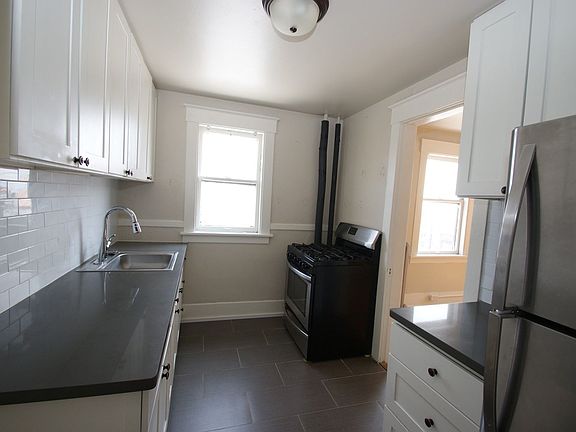 2nd image of 629 St Helens Ave APT 208