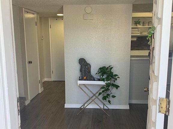 4th image of 6201 Escondido Dr APT 6D