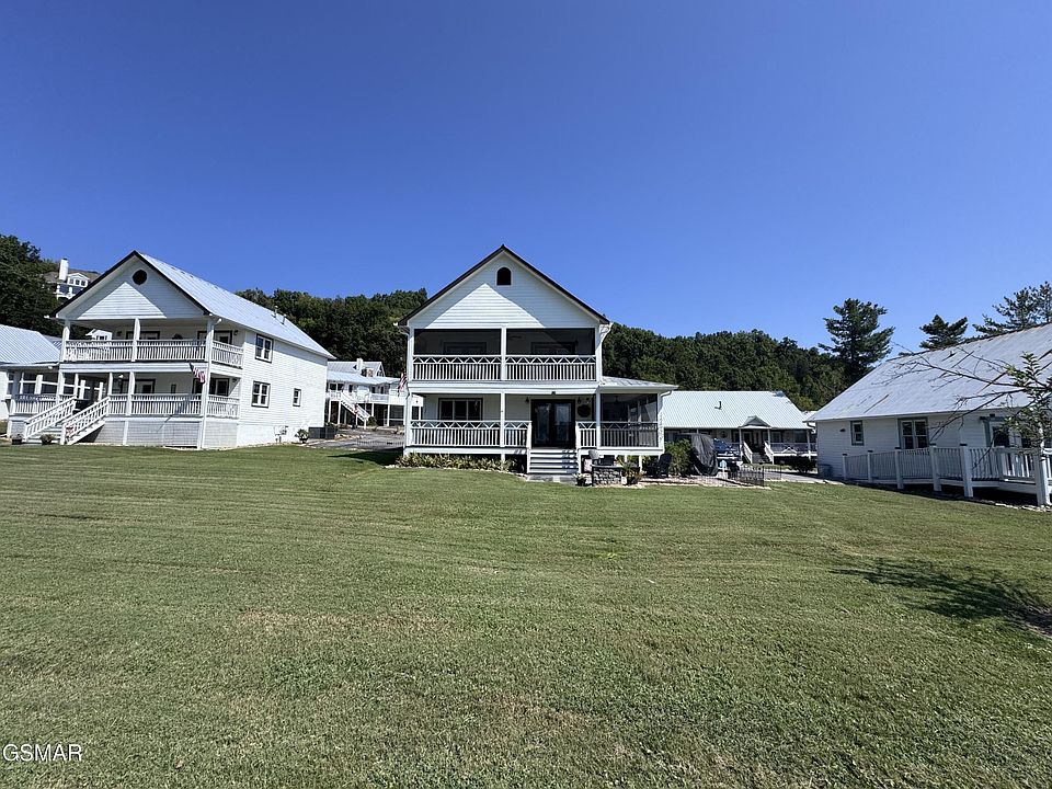 1st image of 424 Country Path Way