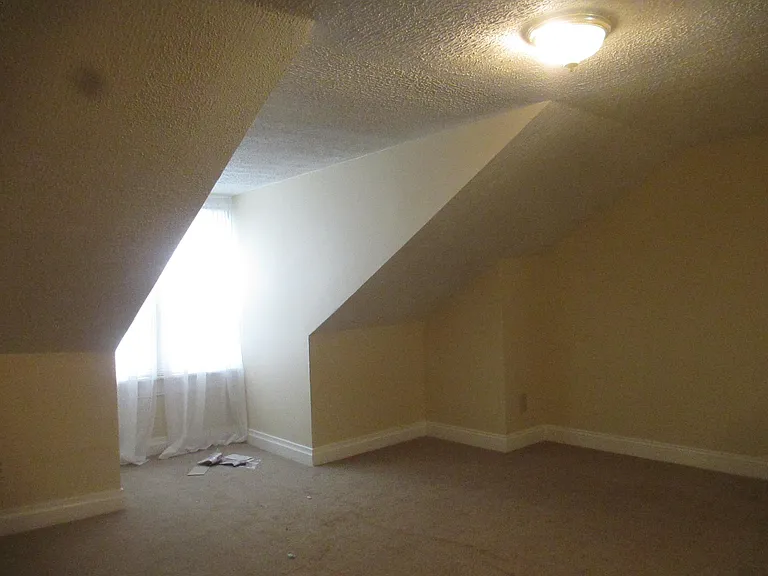 37 Greeley St — Photo 8