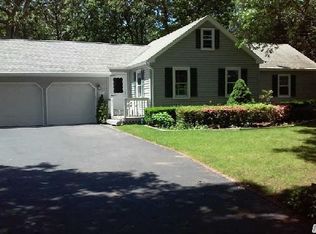 130 Main Ave, Lake Grove, NY 11755