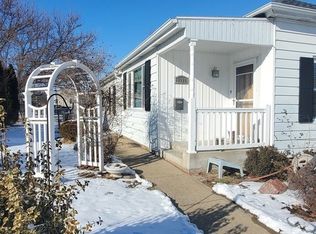 1228 Illinois Ave, Seneca, IL 61350
