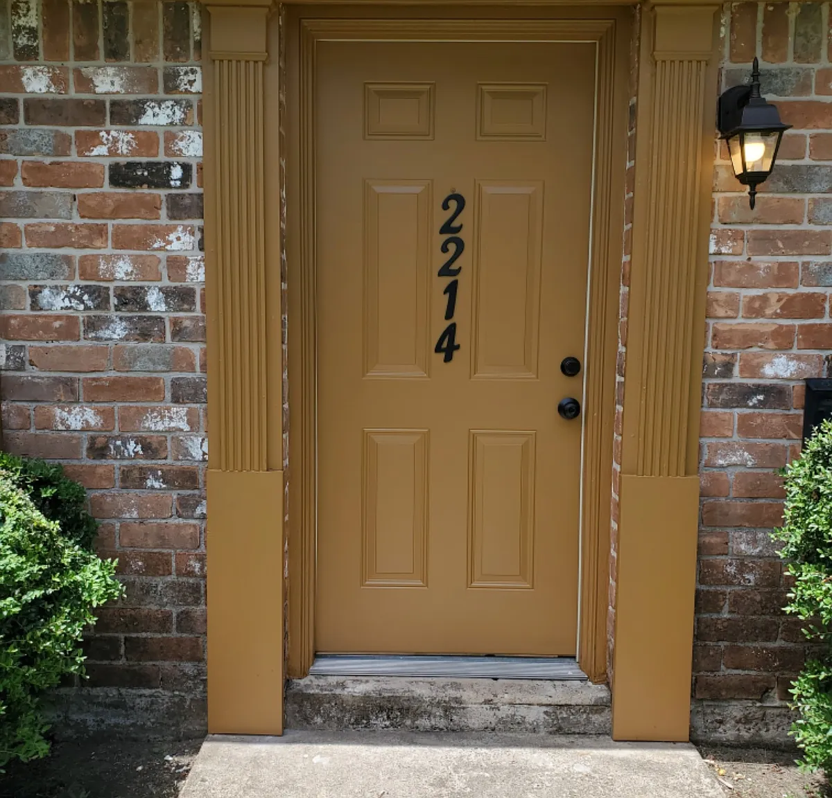 2 bed, 1.5 bath, 950 sqft, $1,275 — Photo 1