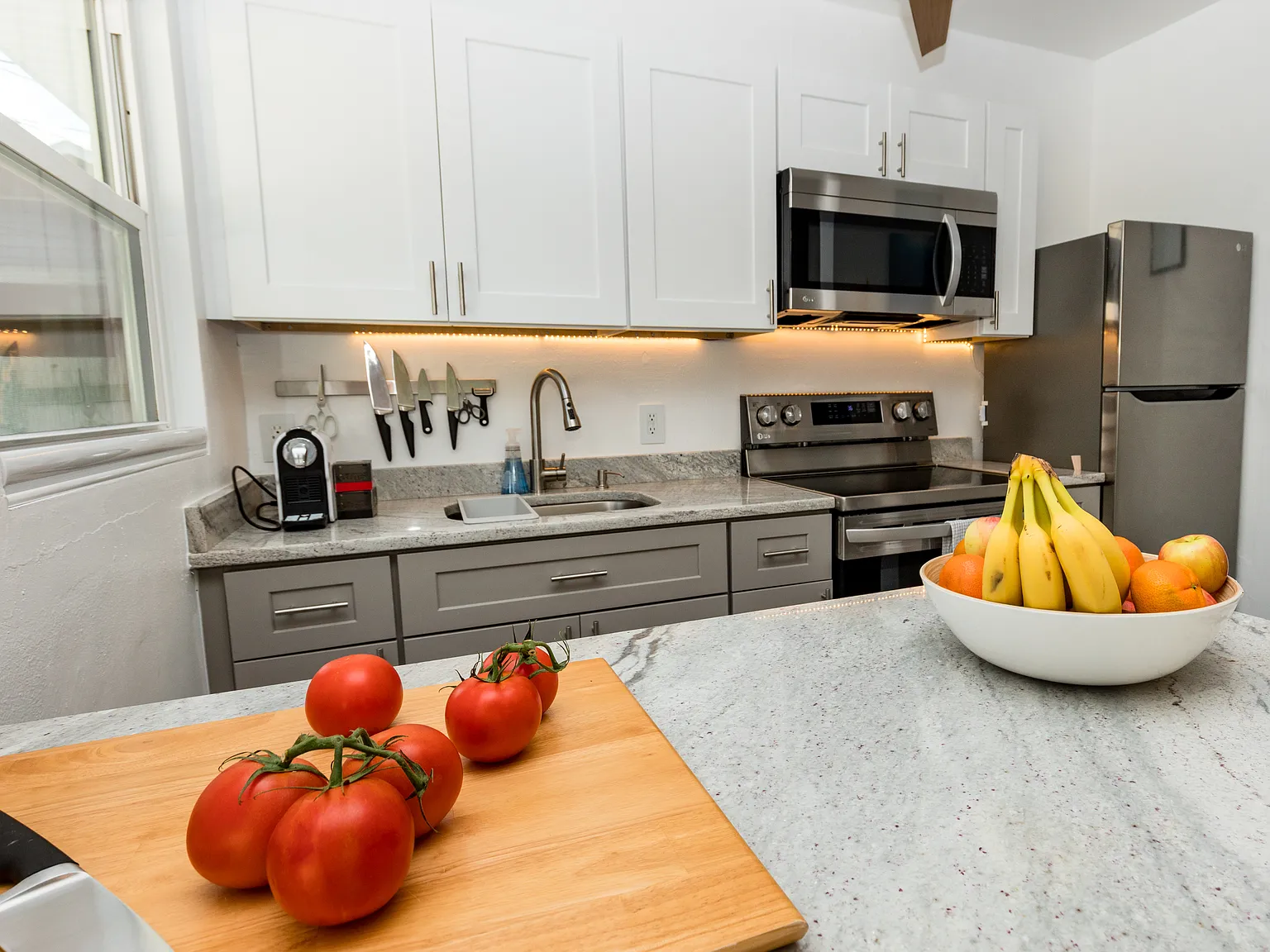2 bed, 725 sqft, $2,350 — Photo 4