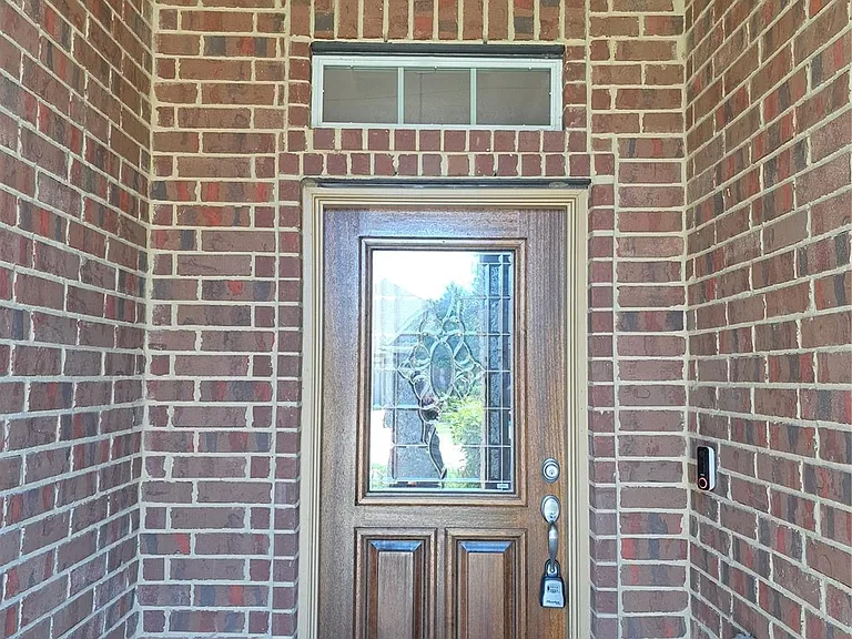 26315 Fox Ridge Ln — Photo 2