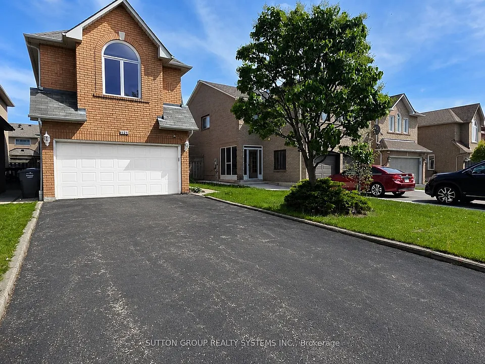 1157 Charminster Cres #LOWER