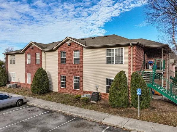 Summercrest Apartments