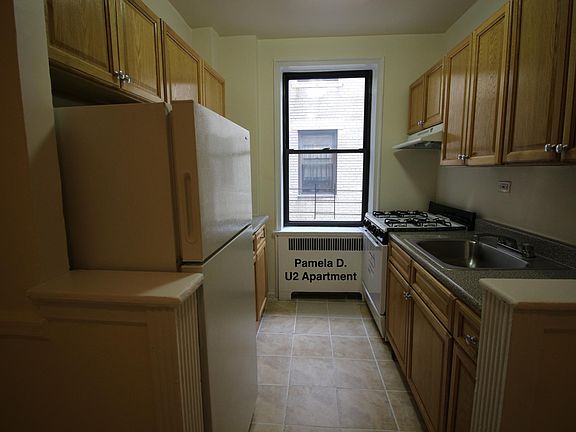 2nd image of 2707 Creston Ave #6