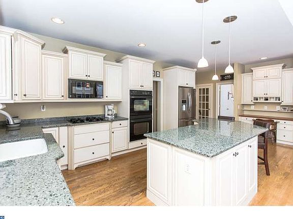 5th image of 115 Woodridge Dr