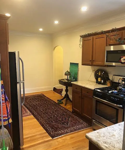 198 Pawling Ave #21 — Photo 9