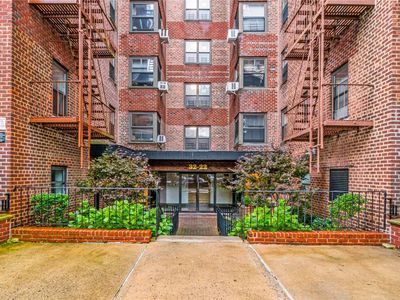 32-22 92 Street #D306, Queens, NY, 11369