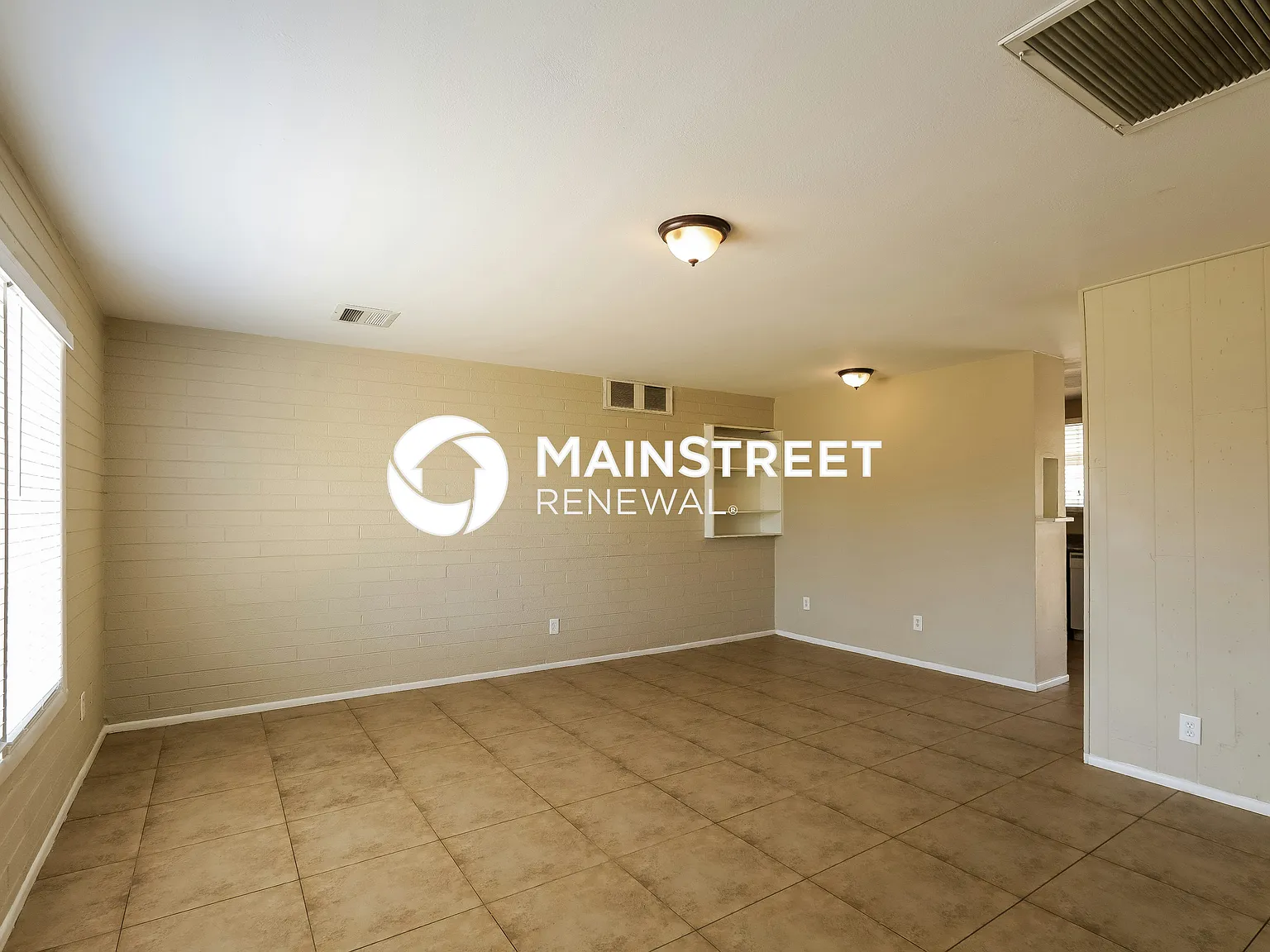 3133 W Marshall Avenue — Photo 3