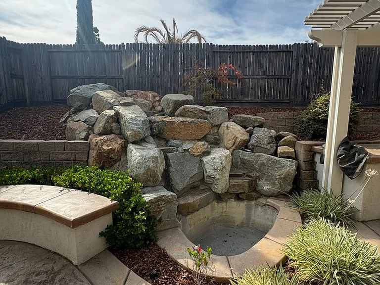 800 Valencia Ct — Photo 4