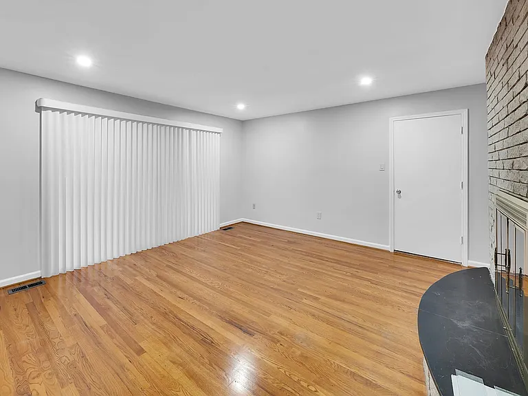 107 Bloomfield Blvd — Photo 11