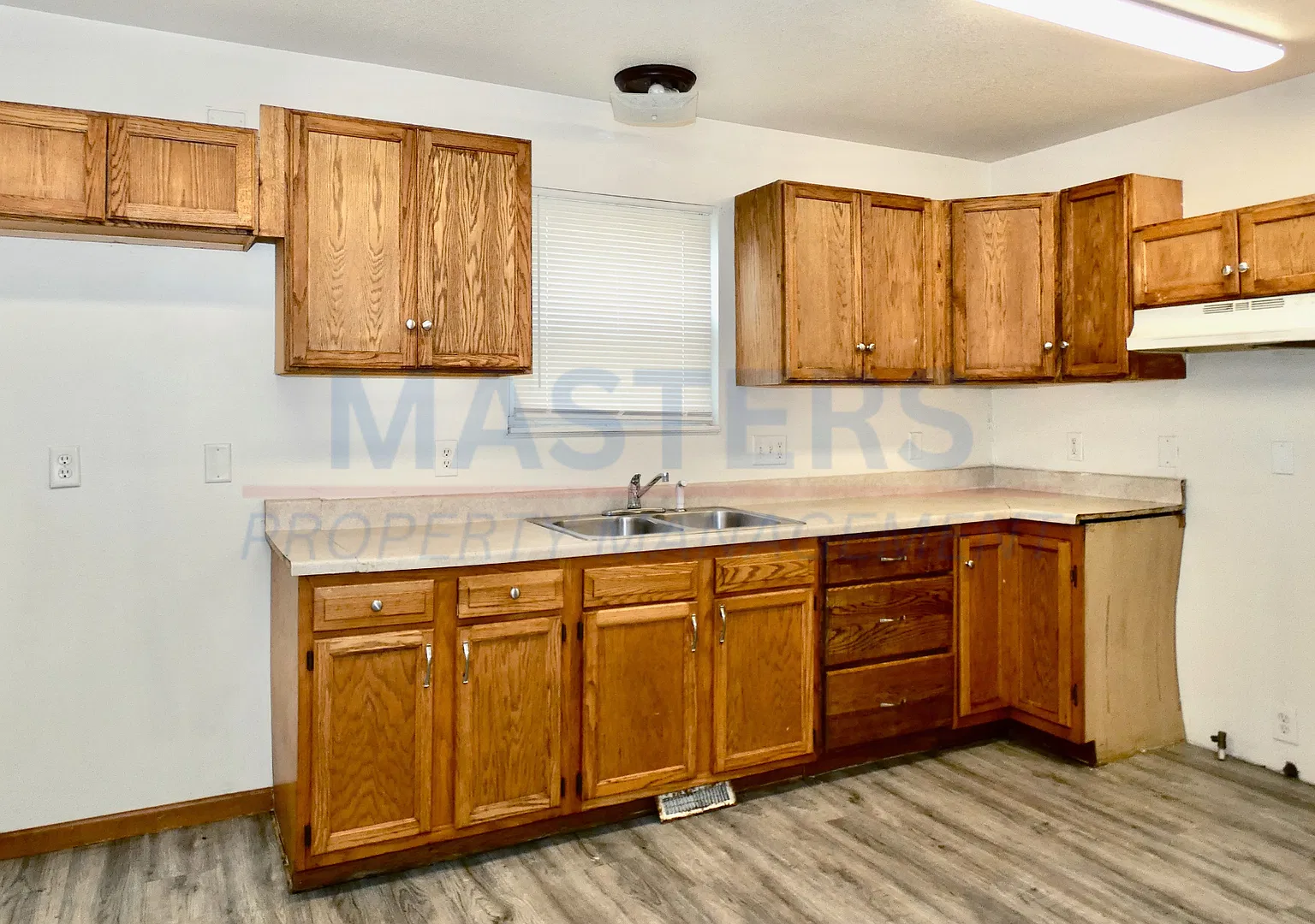 2242 Kent St — Photo 4