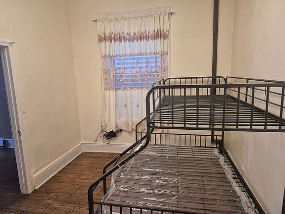 4th image of 330 New York Ave Unit 1