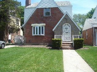 11807 221st St, Cambria Heights, NY 11411