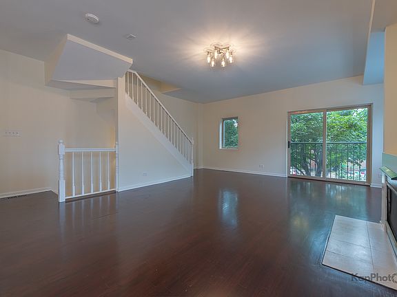3rd image of 2601 S Emerald Ave