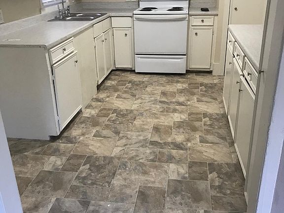3rd image of 4144 Del Rosa Dr