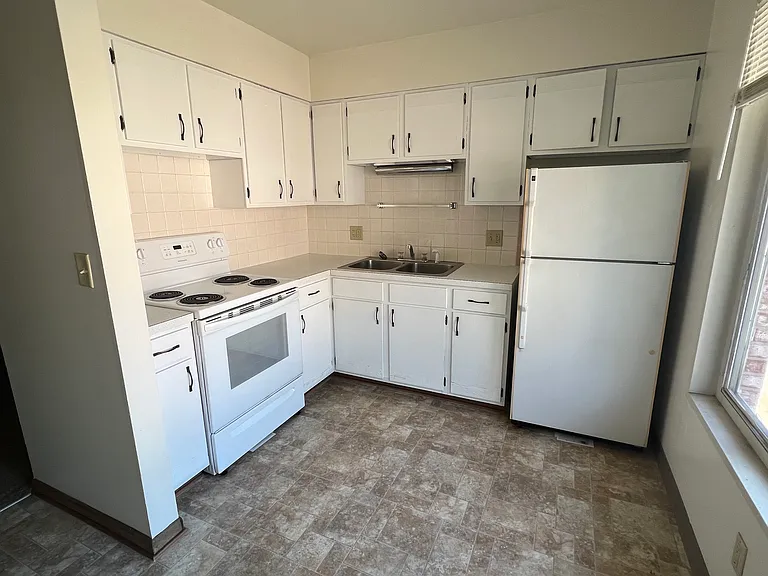 Oakcrest Street Apartments — Photo 18